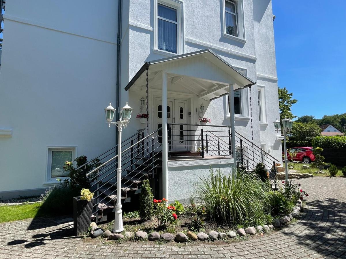 Pension Villa Frohsinn Sellin Auf Ruegen Esterno foto