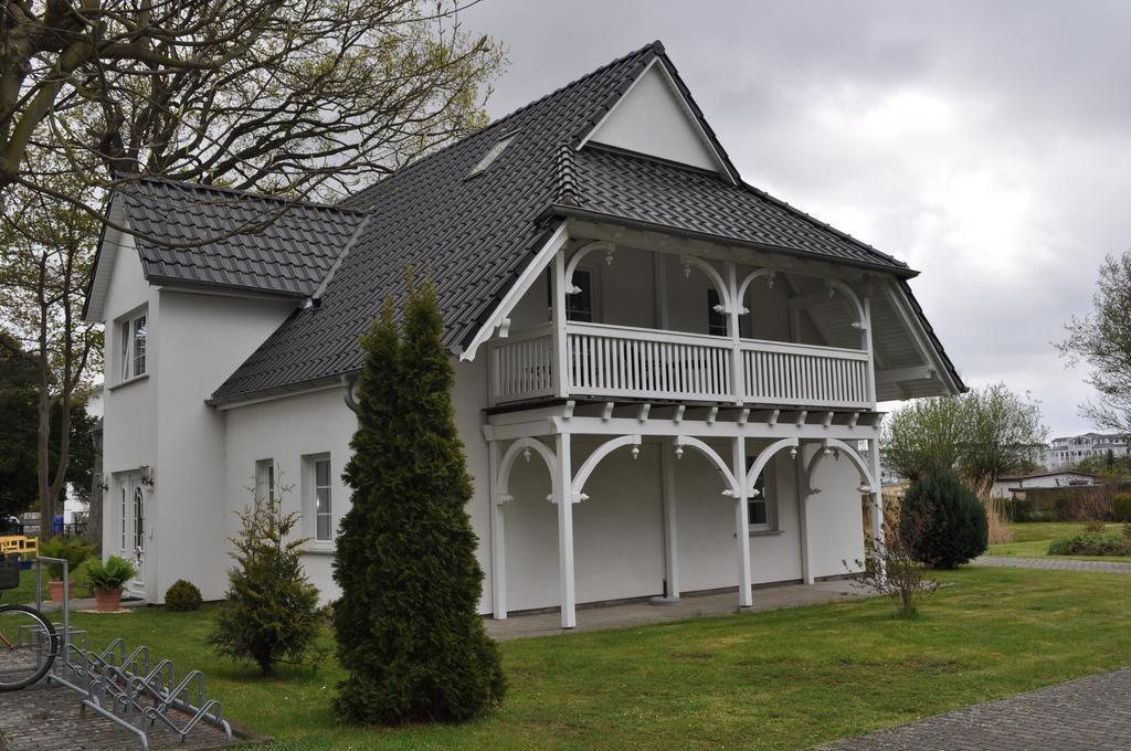 Pension Villa Frohsinn Sellin Auf Ruegen Esterno foto