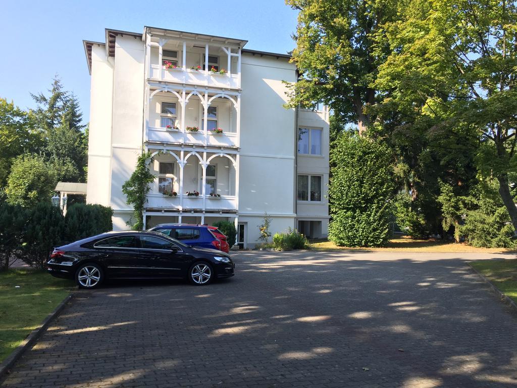 Pension Villa Frohsinn Sellin Auf Ruegen Esterno foto